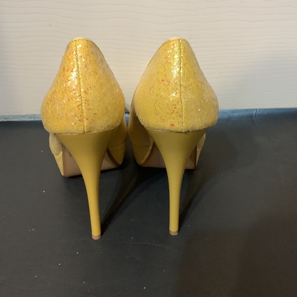 COPY - High heel - Picture 2 of 5